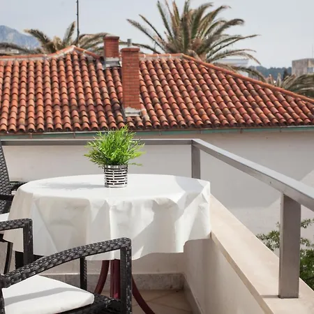 Apartman Kuzmanic شقة