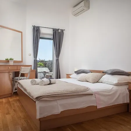 شقة Apartman Kuzmanic ماكارسكا