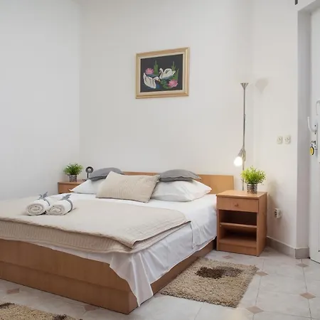 شقة Apartman Kuzmanic ماكارسكا